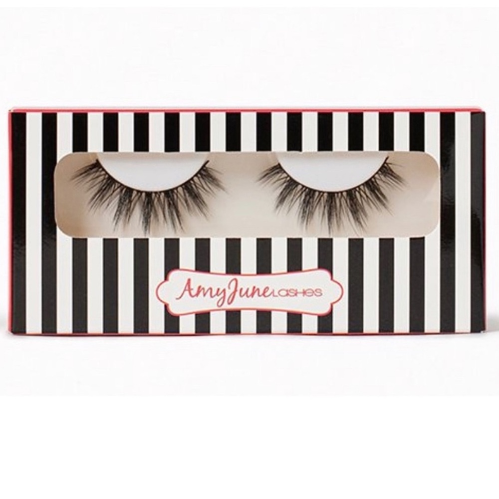 ✨🆕💖💫AMY JUNE LASHES, LIZ 3D SILK EYELASHES💫💖